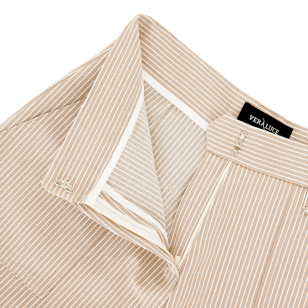 VERALUCE Golf Muses Stripe Short Pants Beige